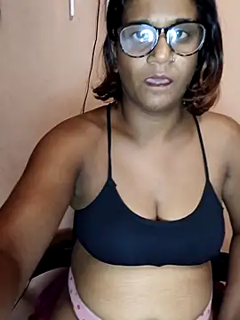 Snapshot of indianstrawberrylips4u chatting on March 29, 2026, 8:42 pm indianstrawberrylips4u online show from March 29, 2026, 8:42 pm