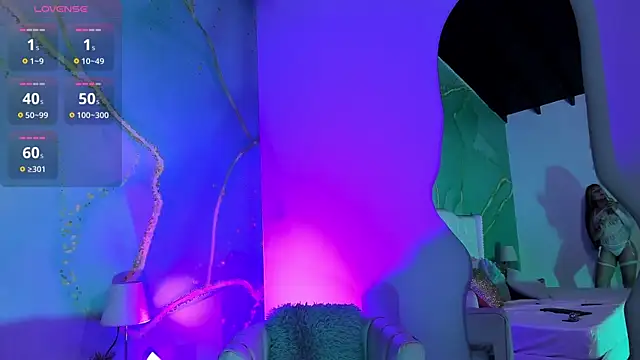 milkavelvett online show from March 19, 2026, 3:49 pm