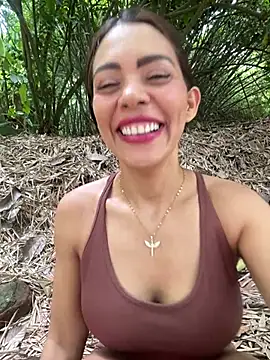 samanta 94 online show from April 11, 2026, 3:49 pm