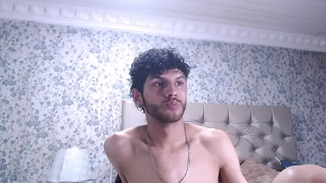 Snapshot of LuckySammer chatting on February 28, 2026, 12:22 am LuckySammer online show from February 28, 2026, 12:22 am