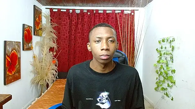 milo018 online show from March 26, 2026, 8:42 am