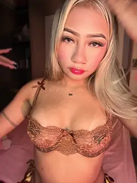 Snapshot of Dulce_Sofi_ chatting on May 30, 2026, 2:08 am Dulce Sofi online show from May 30, 2026, 2:08 am