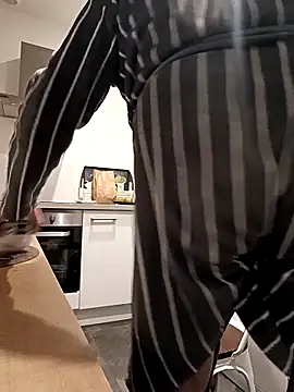 Snapshot of olivbisoumis chatting on February 22, 2026, 6:24 am olivbisoumis online show from February 22, 2026, 6:24 am