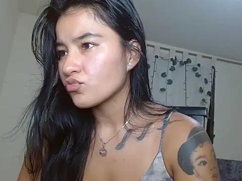 Miiia a online show from March 9, 2026, 1:53 am