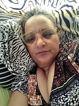 Snapshot of Noemipopi chatting on February 20, 2026, 5:35 pm Noemipopi online show from February 20, 2026, 5:35 pm