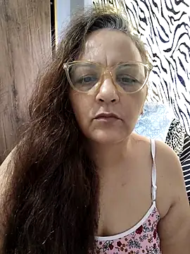 Snapshot of Noemipopi chatting on February 27, 2026, 12:16 pm Noemipopi online show from February 27, 2026, 12:16 pm