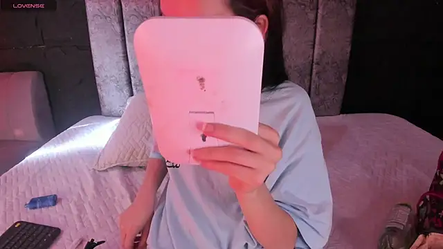MelLove  online show from March 9, 2026, 8:24 pm