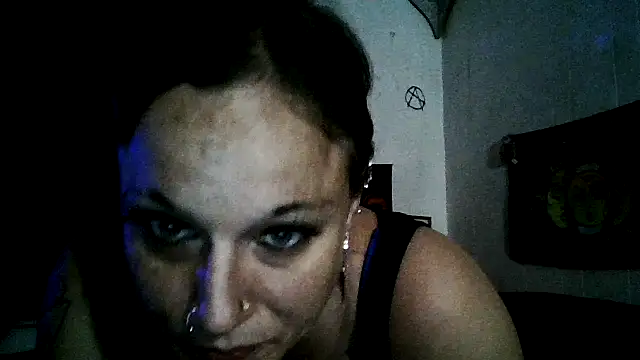 Snapshot of OCEANWATER1991 chatting on May 28, 2026, 10:56 am OCEANWATER1991 online show from May 28, 2026, 10:56 am