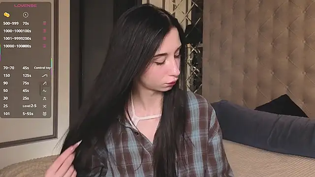 MiguelinaRasmuson online show from March 16, 2026, 11:14 am