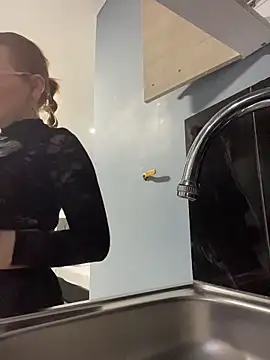 Laurap1 online show from March 14, 2026, 4:51 am