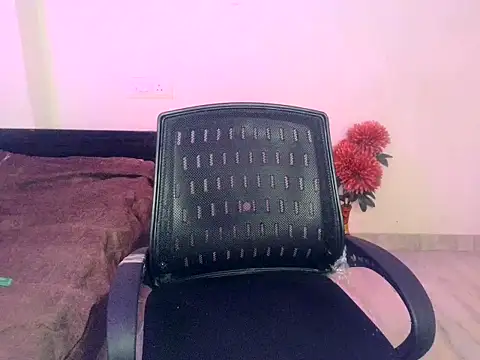 SIKSHA SINGH online show from March 19, 2026, 8:07 am