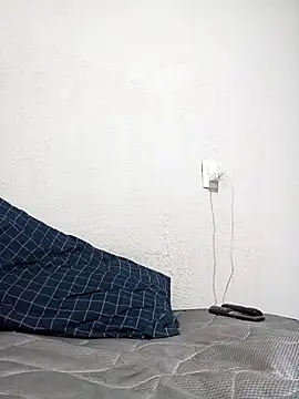 Snapshot of JoniXxX_ chatting on April 9, 2026, 9:09 pm JoniXxX online show from April 9, 2026, 9:09 pm