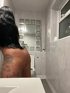 Destinylovex online show from April 13, 2026, 9:53 pm