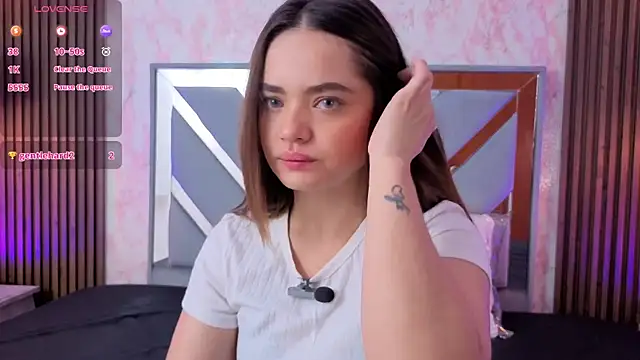 LittleeSara18 online show from March 23, 2026, 11:14 am