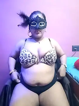 Hot Girl Dimple online show from April 26, 2026, 2:48 pm