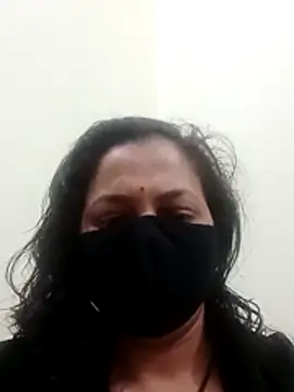 Snapshot of Desi_Heat_Couple chatting on February 20, 2026, 9:21 am Desi Heat Couple online show from February 20, 2026, 9:21 am