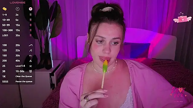 Snapshot of Milana_Monroe chatting on June 21, 2026, 6:10 pm Milana Monroe online show from June 21, 2026, 6:10 pm