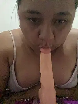 Melanny69x online show from February 28, 2026, 4:24 am