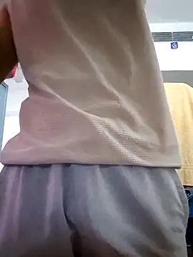 peanutbutteater online show from March 21, 2026, 8:19 am