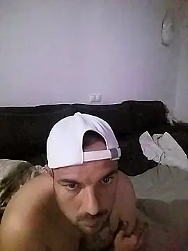 morenitoymorena online show from April 6, 2026, 9:49 pm