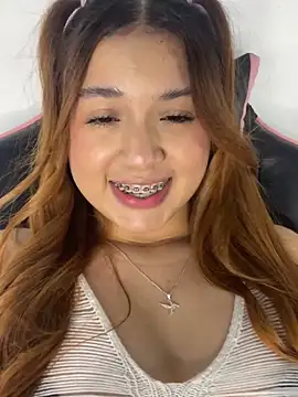 Snapshot of scarleth_marquezz chatting on March 11, 2026, 1:55 am scarleth marquezz online show from March 11, 2026, 1:55 am