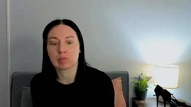 Snapshot of MiaFair chatting on March 21, 2026, 4:10 pm MiaFair online show from March 21, 2026, 4:10 pm