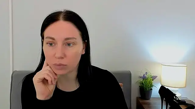 Snapshot of MiaFair chatting on March 24, 2026, 4:12 pm MiaFair online show from March 24, 2026, 4:12 pm