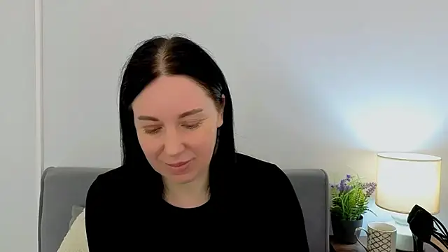 Snapshot of MiaFair chatting on March 27, 2026, 4:18 pm MiaFair online show from March 27, 2026, 4:18 pm