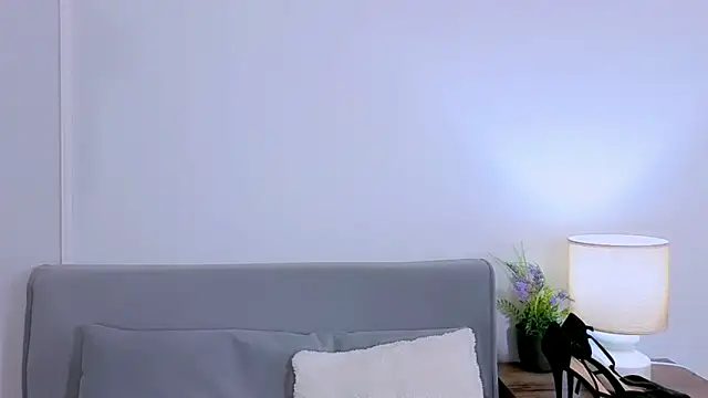 Snapshot of MiaFair chatting on March 31, 2026, 3:23 pm MiaFair online show from March 31, 2026, 3:23 pm