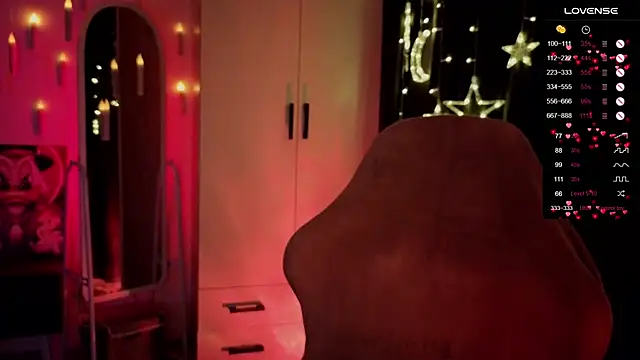 Snapshot of Nestyzz chatting on February 27, 2026, 8:20 pm Nestyzz online show from February 27, 2026, 8:20 pm