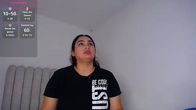 MiaFoox   online show from March 18, 2026, 9:18 pm