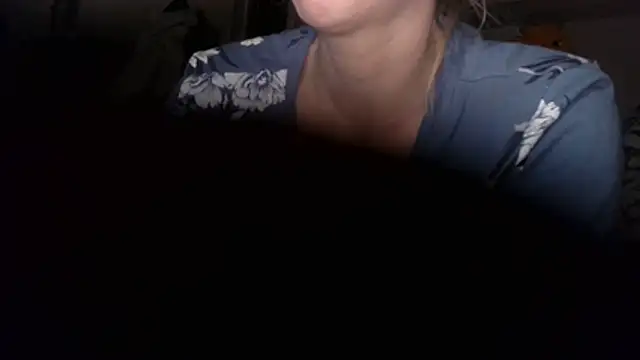 Snapshot of LadySecret_X chatting on March 4, 2026, 5:02 am LadySecret X online show from March 4, 2026, 5:02 am