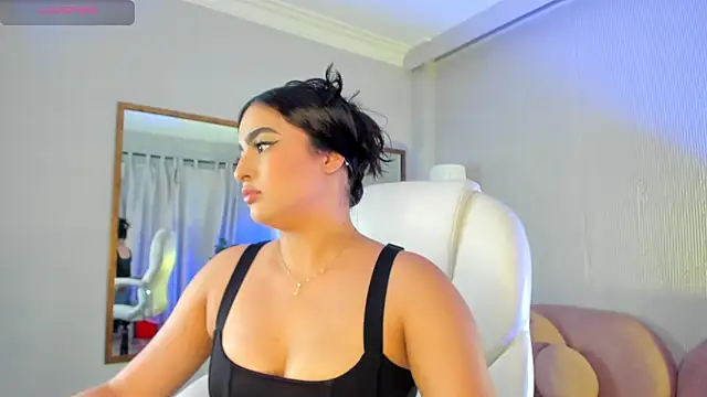 Snapshot of Stephany_Harlot chatting on April 15, 2026, 10:21 pm Stephany Harlot online show from April 15, 2026, 10:21 pm