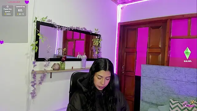 Aysha winxs online show from March 25, 2026, 3:23 am