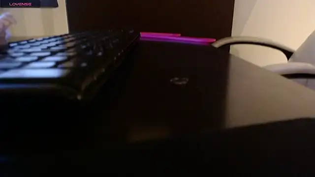 Snapshot of velvet_o chatting on February 21, 2026, 3:07 am velvet o online show from February 21, 2026, 3:07 am