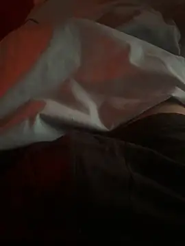 Snapshot of luckkyy88 chatting on February 28, 2026, 3:35 pm luckkyy88 online show from February 28, 2026, 3:35 pm