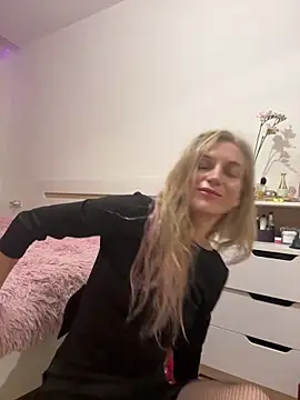 Faiiry  online show from March 5, 2026, 3:46 am