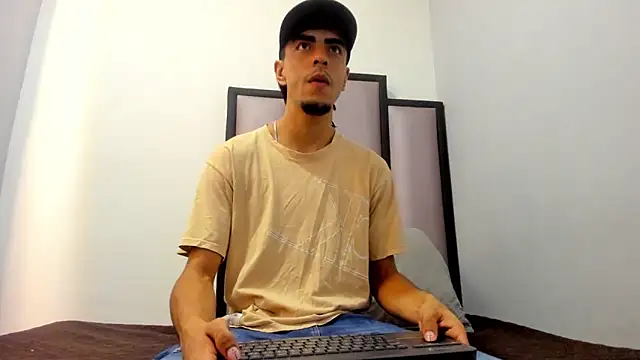 Endrick-23 online show from April 14, 2026, 3:23 am