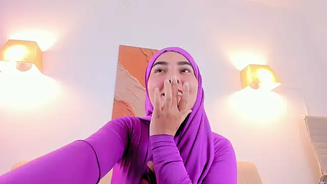 Malika Noor online show from April 15, 2026, 7:58 pm