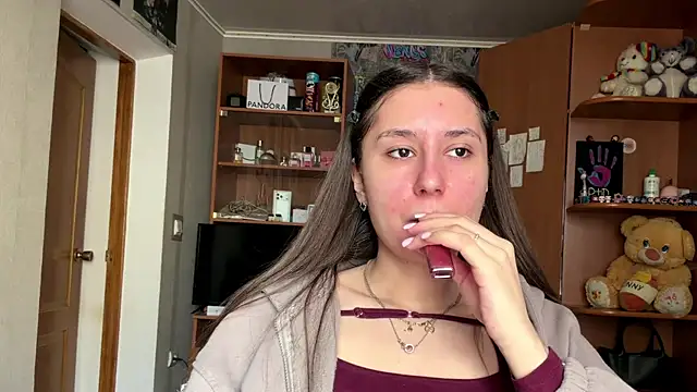 poly princess online show from March 26, 2026, 7:25 am