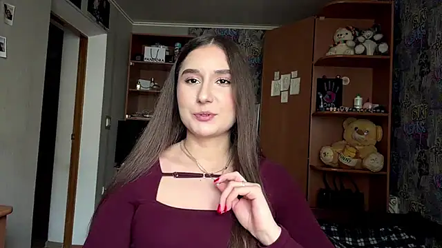 poly princess online show from April 6, 2026, 11:11 am