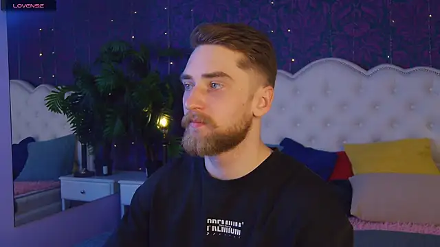 Dexter Raze online show from March 29, 2026, 10:32 pm