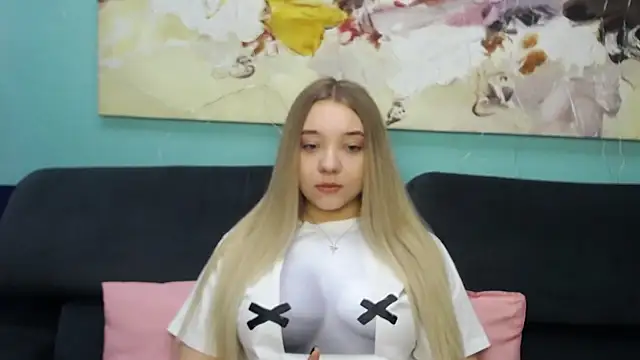 MilanaSiia online show from March 21, 2026, 5:34 am