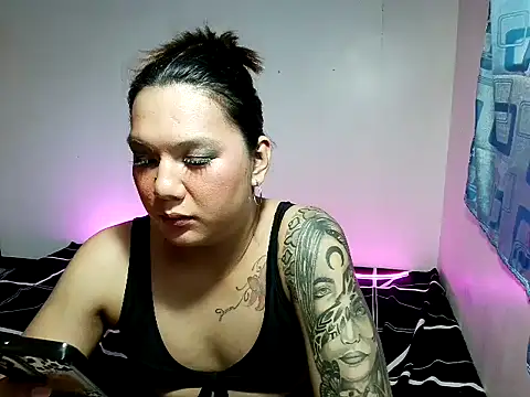 xNaughtymilesx online show from April 28, 2026, 1:37 am