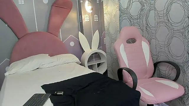 sammysexxx  online show from February 27, 2026, 6:08 pm