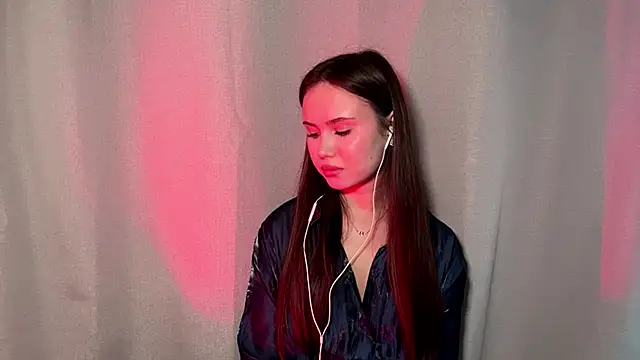 Snapshot of MarylynnSimens chatting on February 24, 2026, 5:38 am MarylynnSimens online show from February 24, 2026, 5:38 am