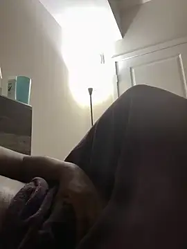 Snapshot of makeherfeelg chatting on February 24, 2026, 6:11 am makeherfeelg online show from February 24, 2026, 6:11 am