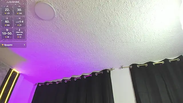 MilyFerrer online show from April 4, 2026, 3:38 am