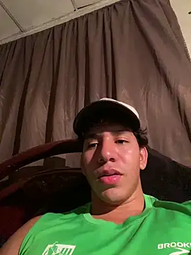 Alejandrososas online show from June 30, 2026, 4:13 am