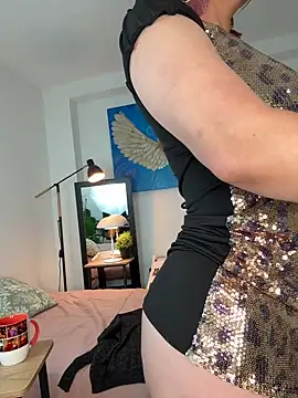 Viictoria-Jones online show from March 25, 2026, 10:21 am